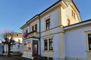 Hôtel Petite Gilberte (ehemaliges Hôtel de la Gare) in Courgenay