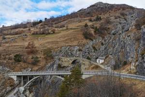 Hohe Brücke