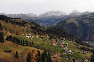 Furna, Blick zu Drusenfluh und Sluzfluh