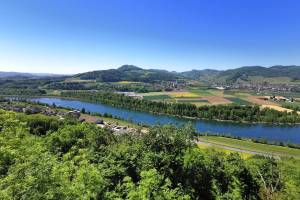 Oberhalb Schinznach Bad, Sicht zu Aare und Jura