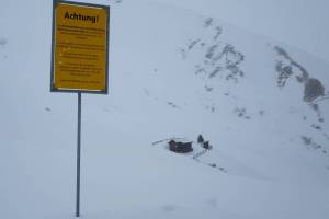 Winterwanderung Motta Naluns - Scuol, Warntafel