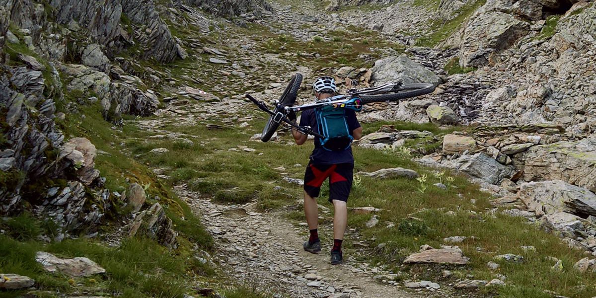 Kreuzträger – Kreuzfahrer?